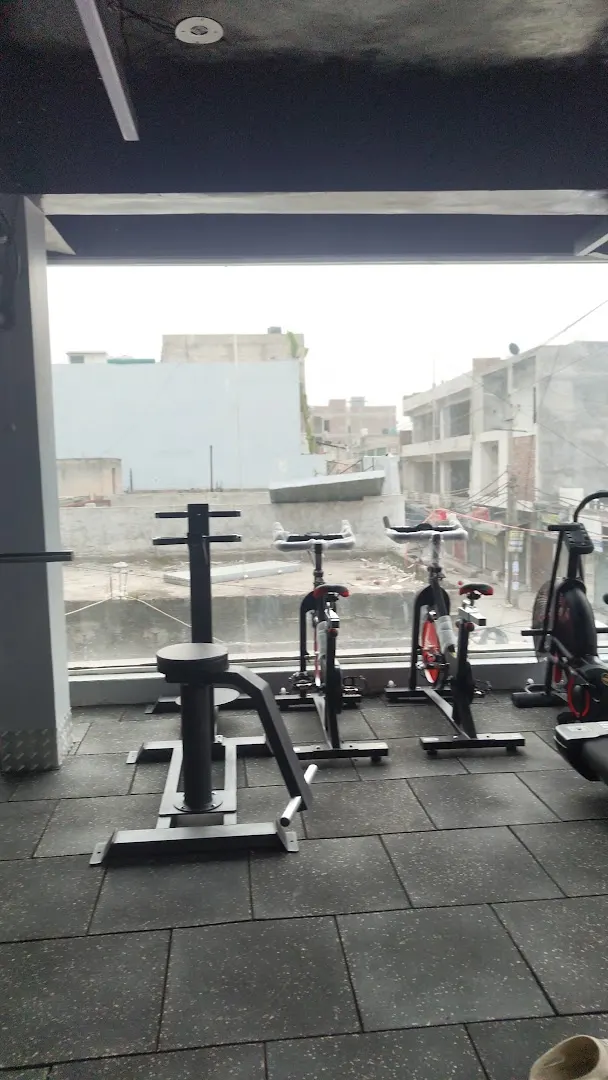Titan GYM — Yoga in Hastsal