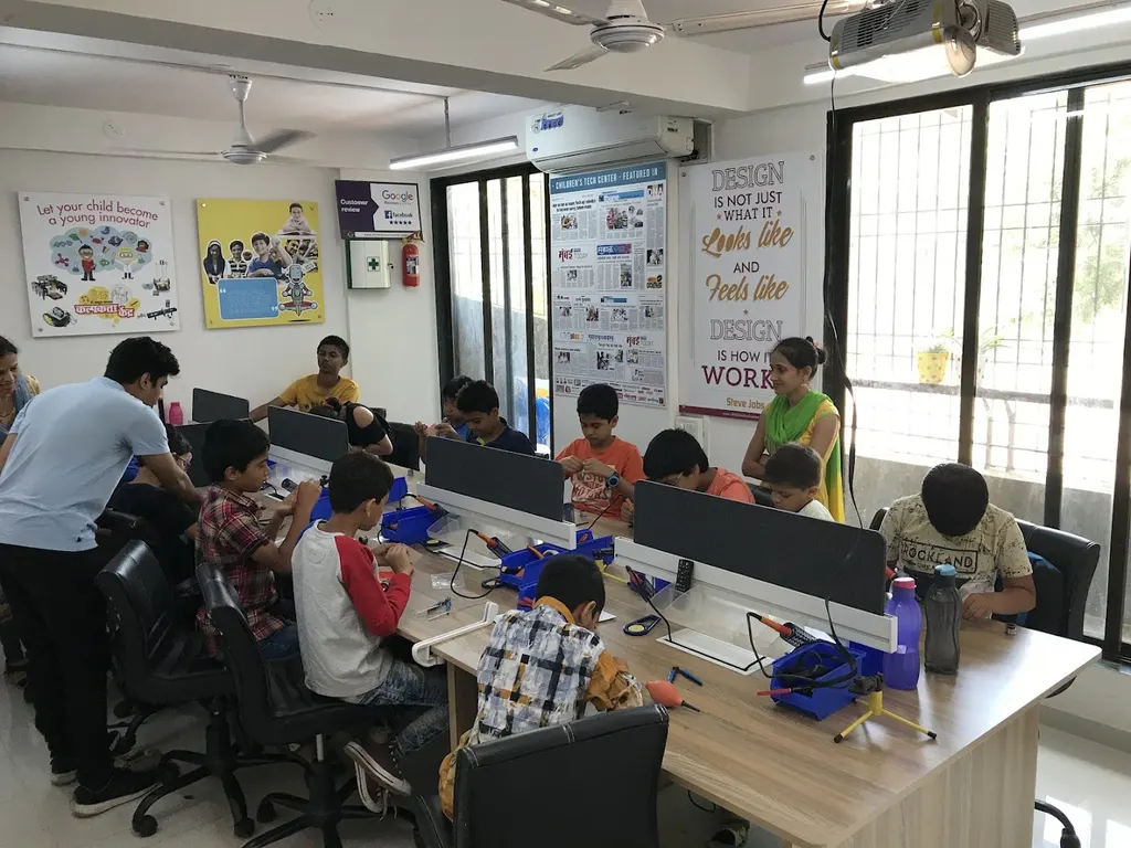 Edison club — Coding & Robotics in Thane West