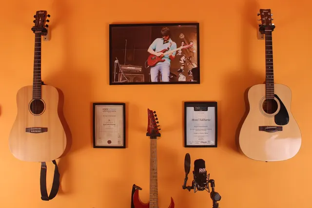 StrumTheGuitar — Music in Kandivali East