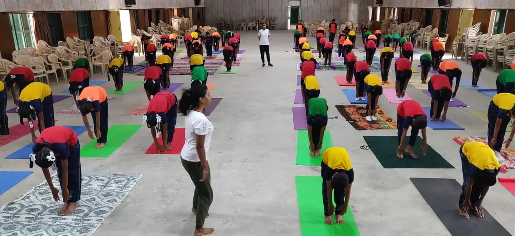 AkhilaYoga — Yoga in Ejipura