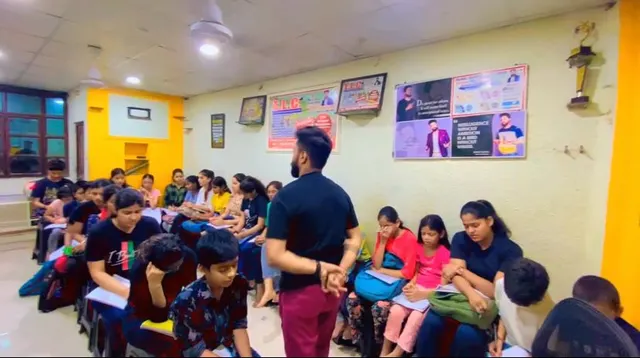 Eng Lang Center — Language in Shahdara