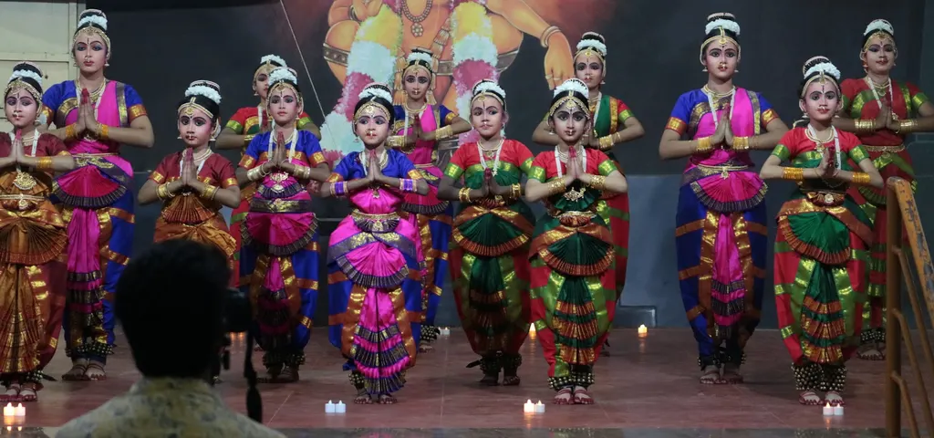Samarpana Natya Niketan — Dance in Vimanapura