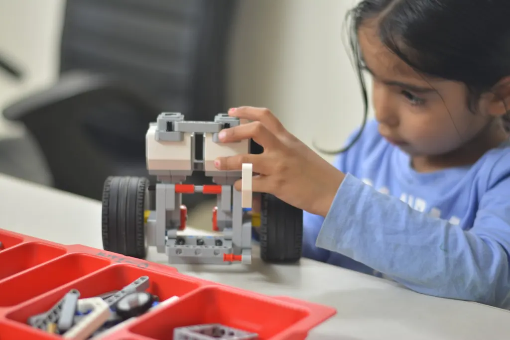 Incrediminds Robotics Sector 49 — Coding & Robotics in Sector 49