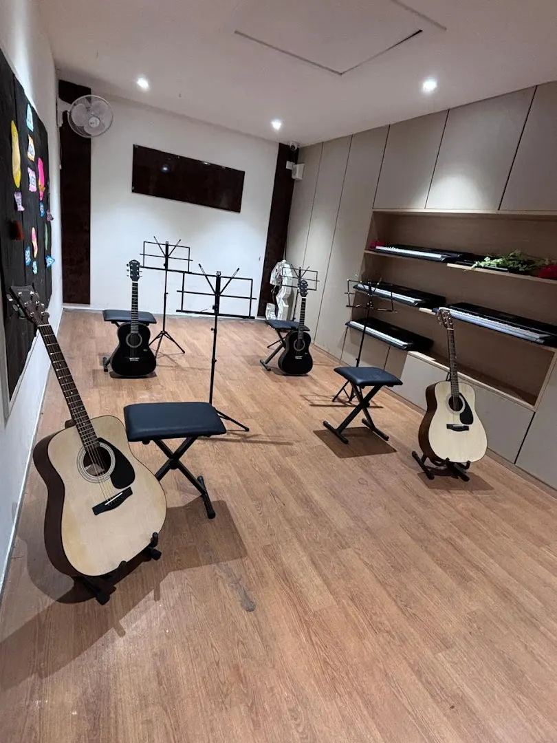 Muse Academy — Music in Punjabi Bagh
