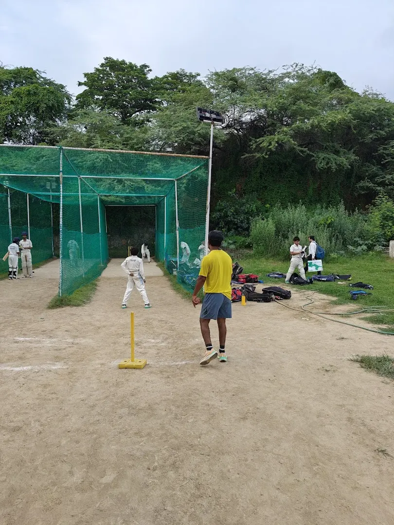 Personal cricket fitness training — Cricket in Gole Market