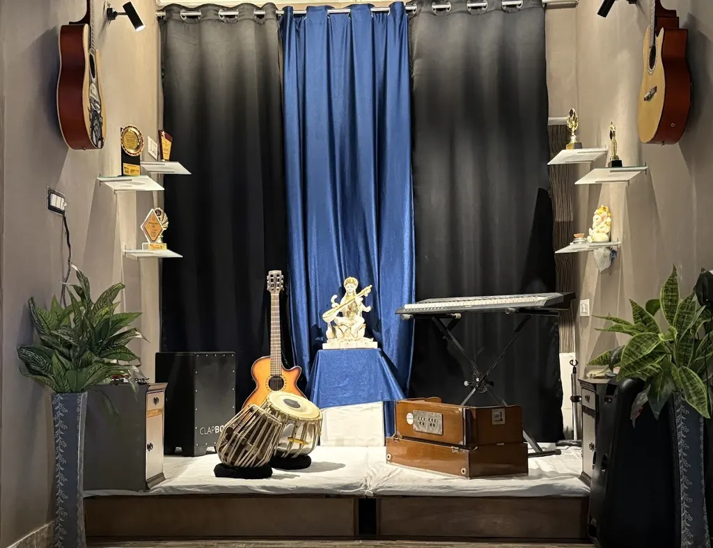 Shubh Sargam Sangeet — Music in Janakpuri
