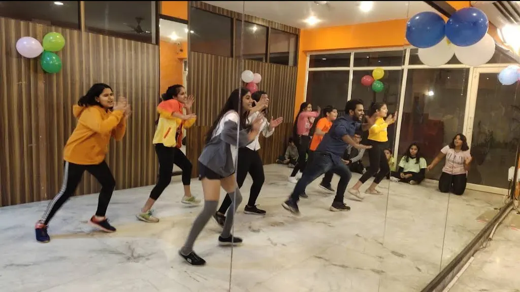 Addictive Rhythm Dance And Fitness — Dance in Sector 49