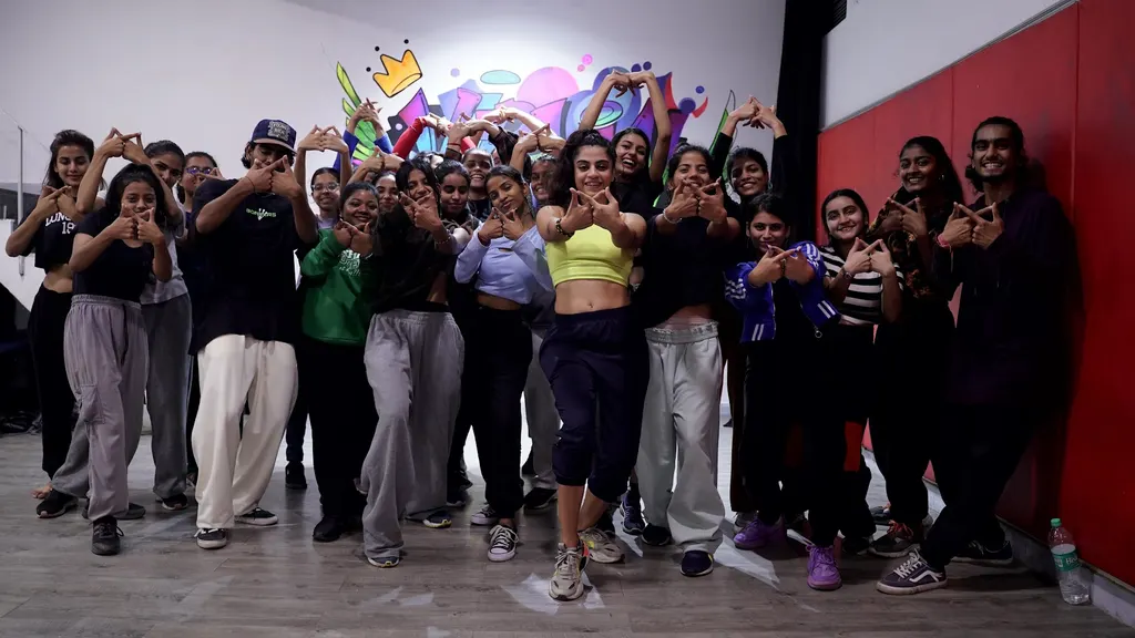 VibeIn Studios — Dance in Saket