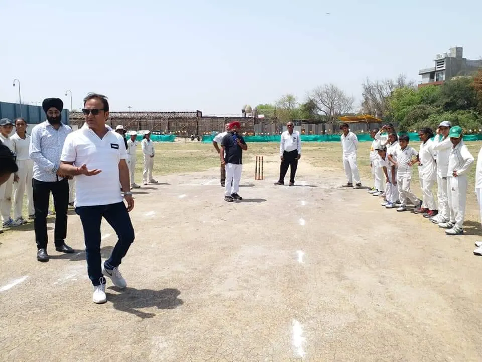 . — Cricket in Pitampura
