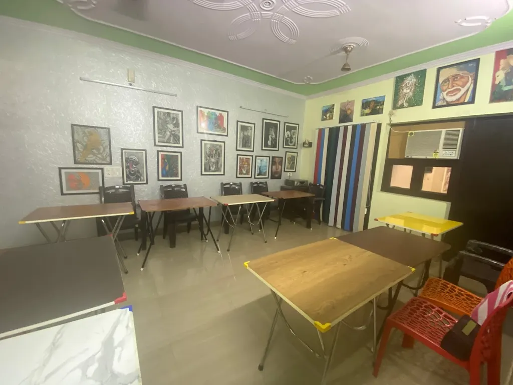 The Payint Brush — Art & Craft in Vasundhara