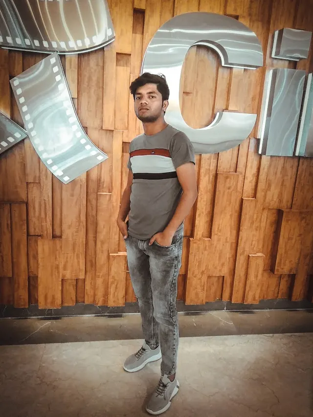 Rohit Guitarist — Music in Bawana