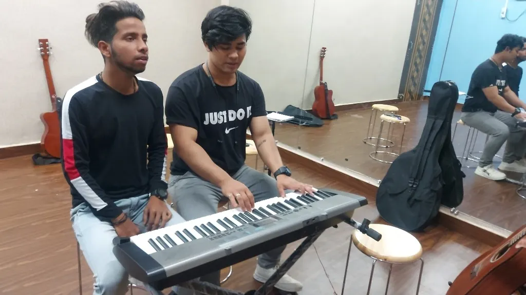 Vox Music Institute — Music in Razapur Khurd