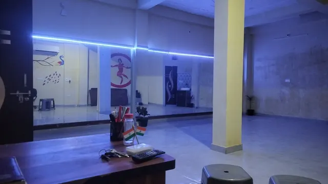 The Groove Dance Studio — Dance in Bhondsi