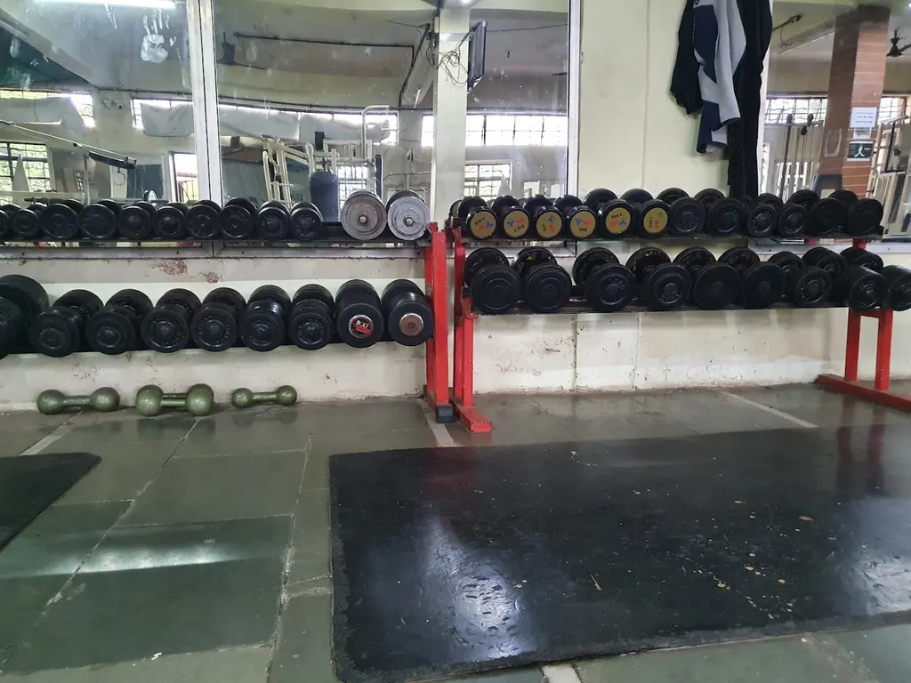 Johnny Gym II — Fitness Center in Saki Naka