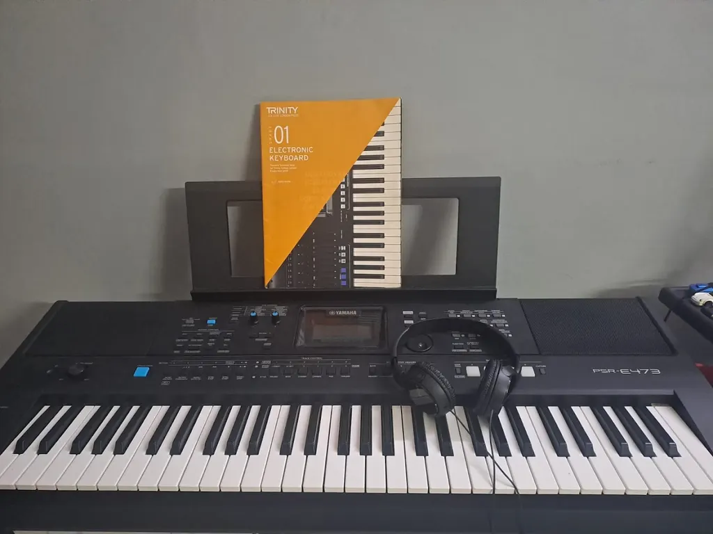 QuantChords Online Music School — Music in Brookefield
