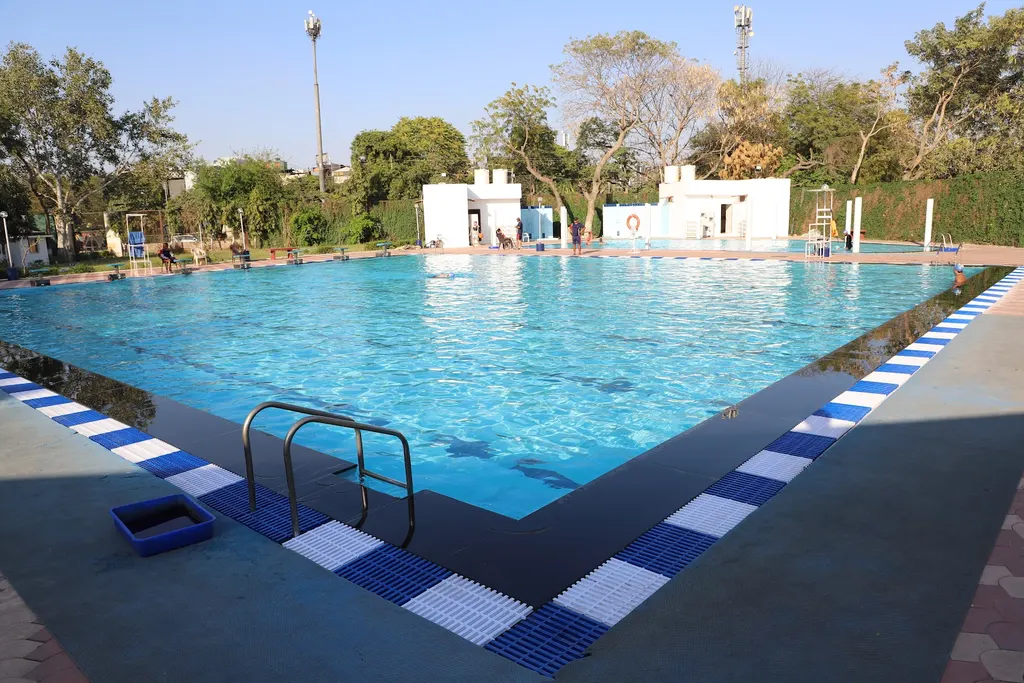 Deva Swimming Institute Sector 4 — Swimming in Sector 4
