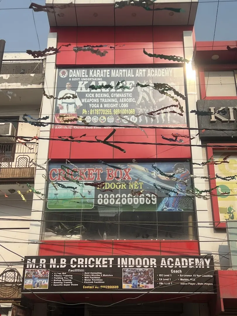 Cricket box — Cricket in Sahibabad