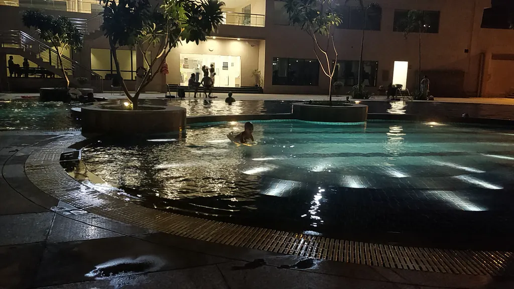 Club House,GYM and Swimming Pool — Swimming in Sector 137
