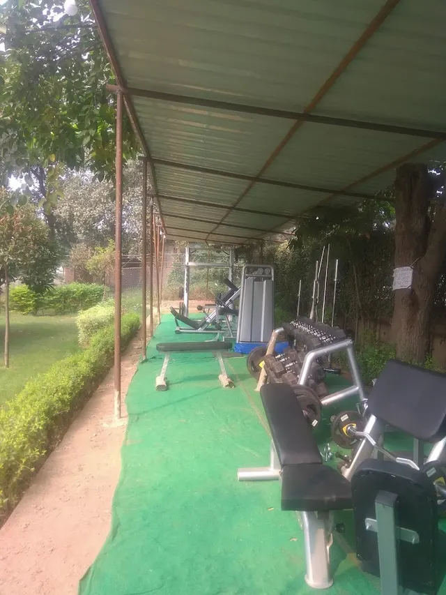 CITY GYM "Eden Springs"