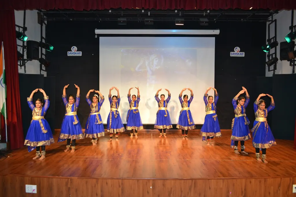 Nupur Kathak Kendra — Dance in Kavi Nagar