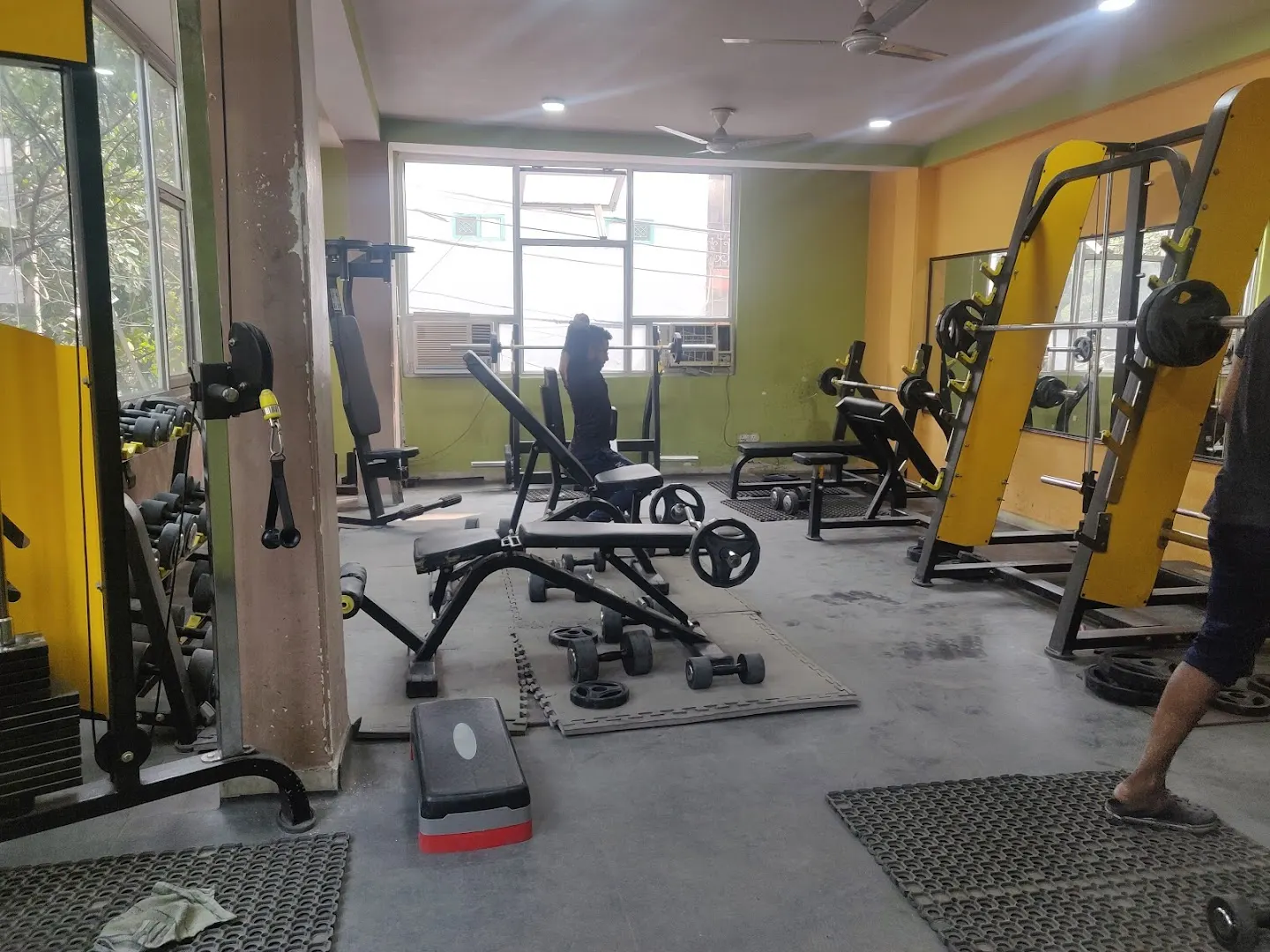 M Fit GYM — Standard Gym in South Moti Bagh, Delhi