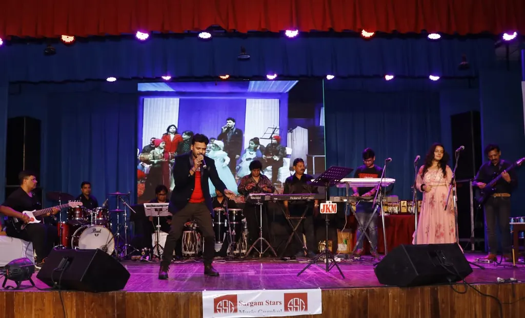 Learn Music Tutor Bureau Home — Music in East of Kailash