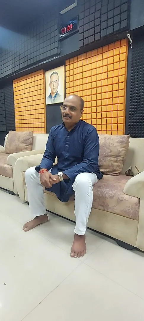 Yoga Manoj Padhye Govindamurti — Yoga in Malad East