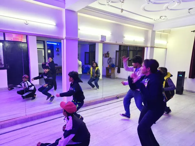 Speed Up Dance Academy — Dance in Trilokpuri