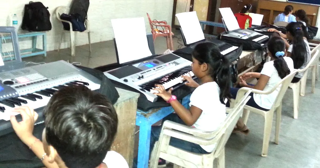 Larens School Of Music — Music in Nerul