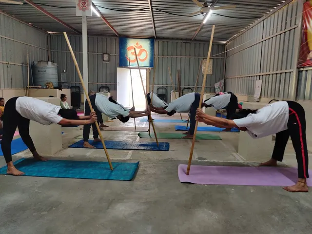 Vivekananda Yoga Kendra — Yoga in Jalahalli West