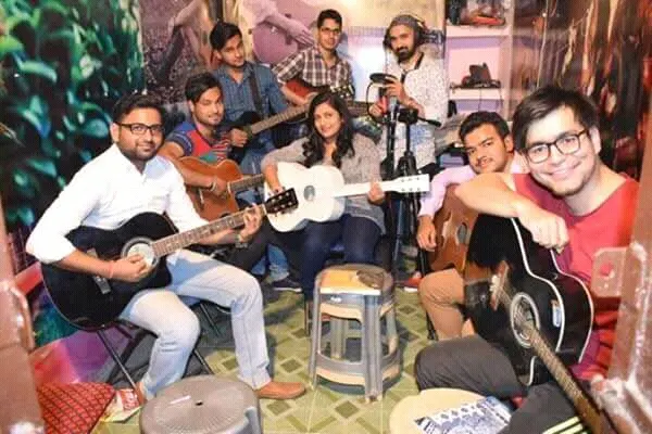 Guitar World And Music Classes — Music in Laxmi Nagar