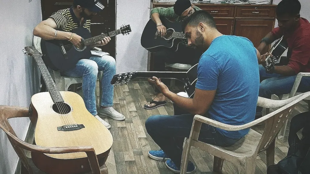 SARAB TANEJA MUSIC ACADEMY — Music in Pitampura