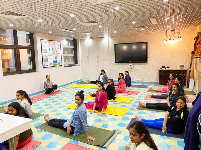 Yogavartanam — Yoga in Gulmohar Park
