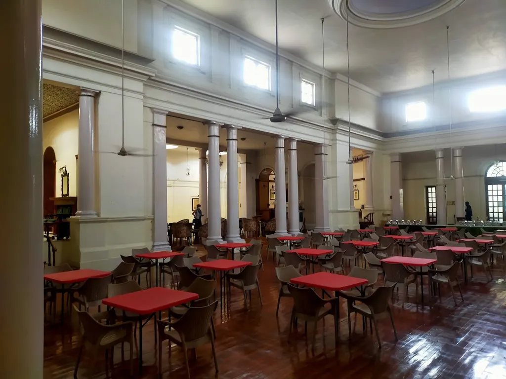 Delhi Gymkhana Club — Swimming in Tughlak Road Area