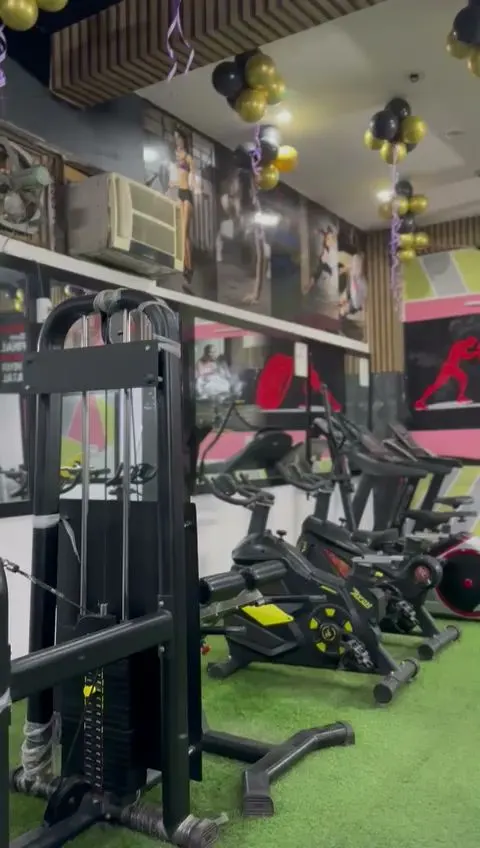 4U power unisex gym