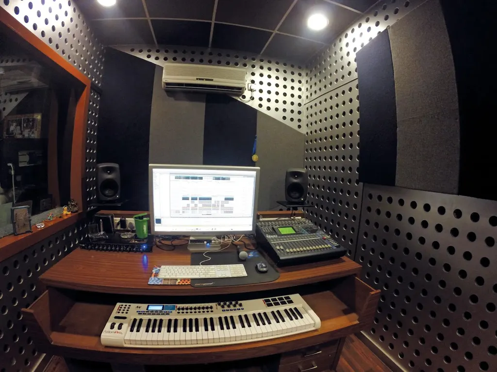 The Music Inc: DJ Course — Music in Dadar