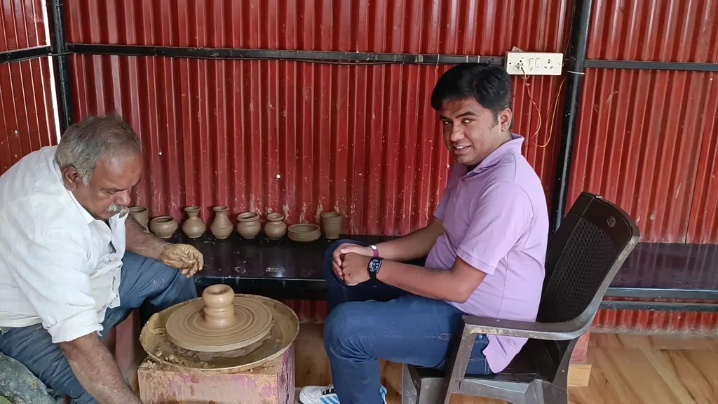 Pottery Art Rangoli Garden — Art & Craft in Thanisandra