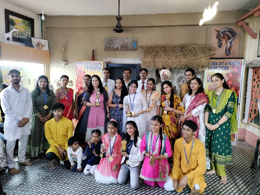 Ashoka Institute Of Art — Art & Craft in Mahavir Enclave
