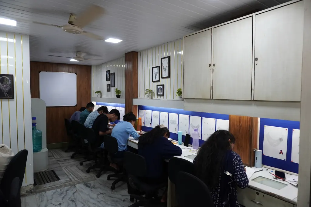 Chitta Art School of Jewellery Design — Art & Craft in Malad West