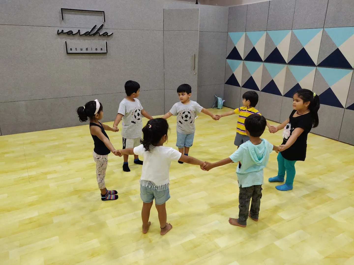 Vardha Studios photo 1