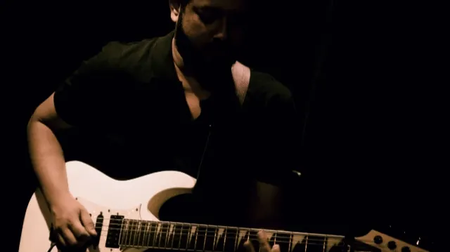 Online Acoustic and Electric guitar Classes — Music in Belgachia