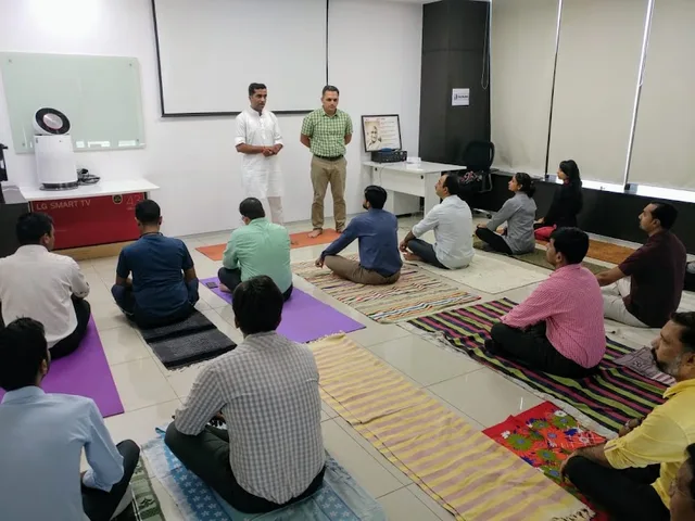 OM Divine Yoga — Yoga in Diwanpara