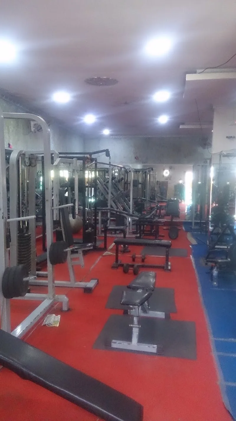 Royal Gym — Standard Gym in Kumhartoli