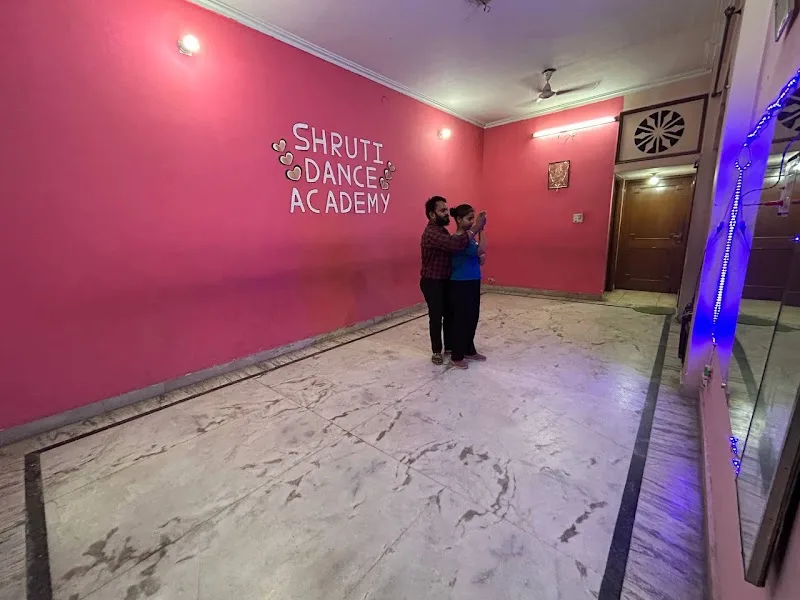 Shruti Dance Academy — Dance in Lashkar