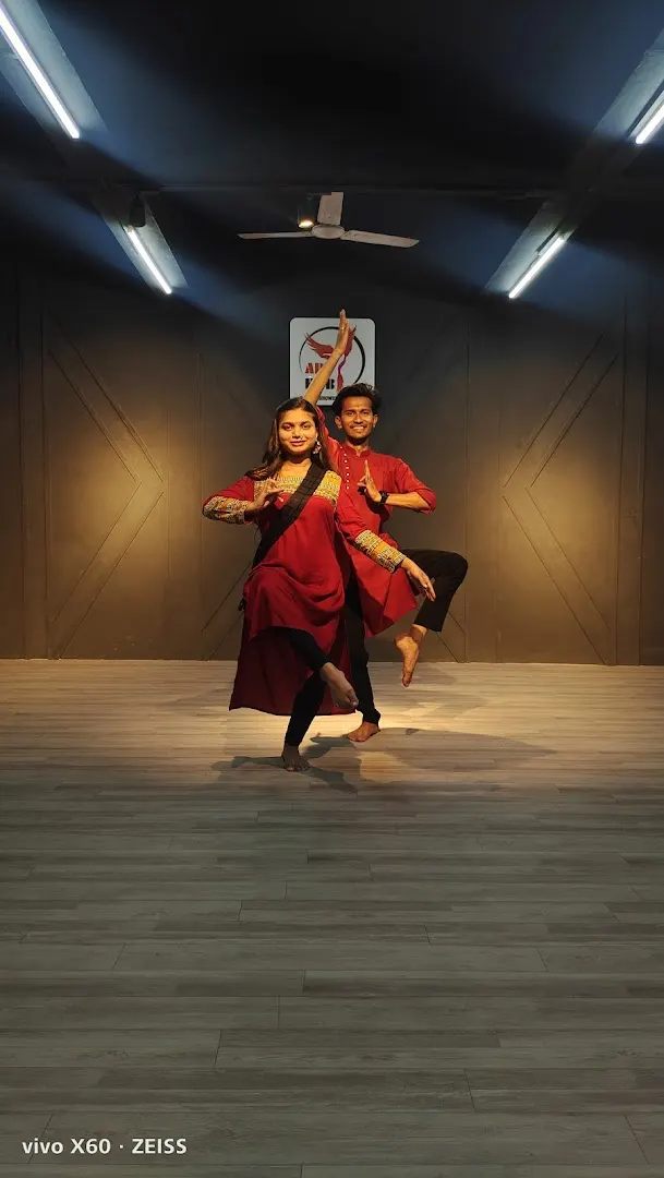 ART HUB DANCE STUDIO — Dance in Market Yard