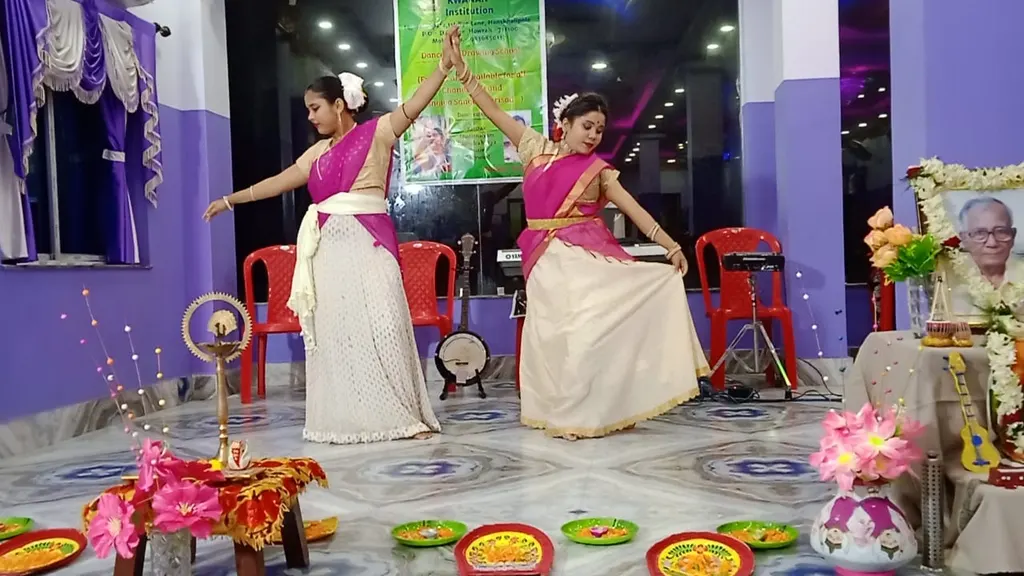 Kwanan Dance Institution — Dance in Mourigram