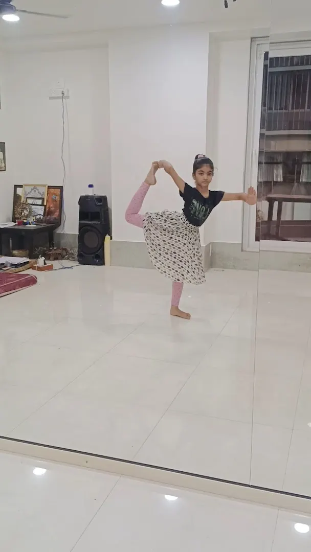 Kumud Kala Vrund — Dance in Kudasan