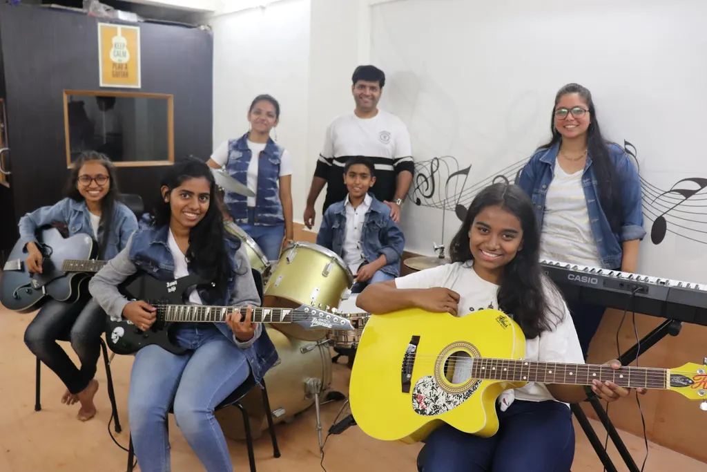 Rajanikant's Music Classes — Music in Somwar Peth