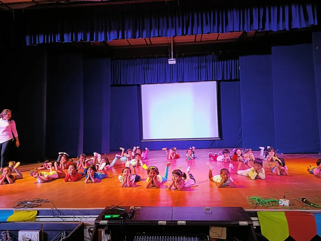 RAZZLE DANCE,YOGA AND ZUMBA STUDIO — Dance in Hadapsar
