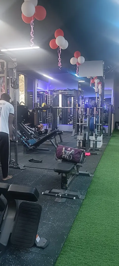 Muscle Den Fitness Club